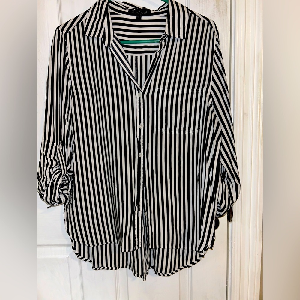 XL Button Up Top